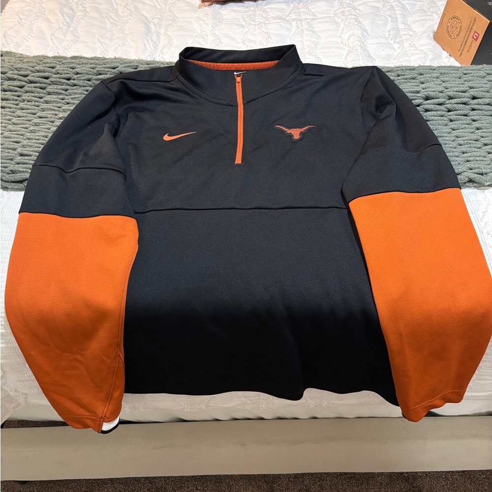 Texas longhorns Nike 1/4 zip pullover shirt size L